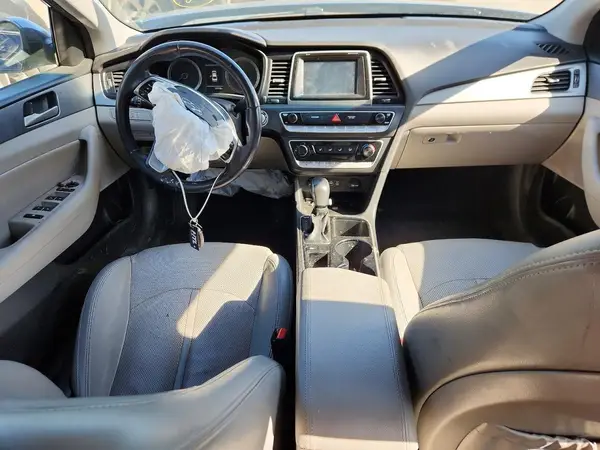 5NPE34AF1JH643923 2018 HYUNDAI SONATA - Image 8