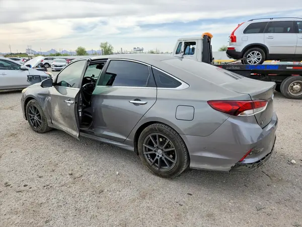 5NPE34AF1JH650371 2018 HYUNDAI SONATA - Image 2