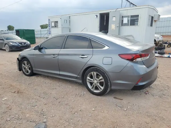 5NPE34AF1JH650421 2018 HYUNDAI SONATA - Image 2