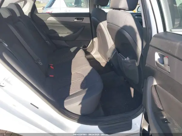 5NPE34AF1JH660317 2018 HYUNDAI SONATA - Image 8