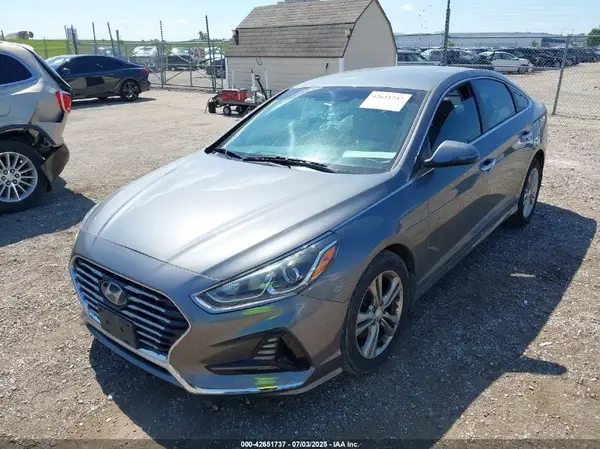 5NPE34AF1JH660690 2018 HYUNDAI SONATA - Image 2