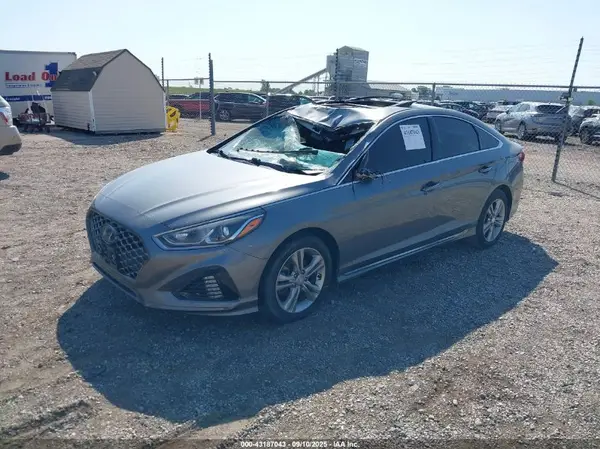 5NPE34AF1JH670507 2018 HYUNDAI SONATA - Image 2