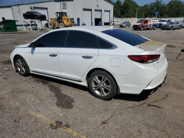5NPE34AF1JH677912 2018 HYUNDAI SONATA - Image 2