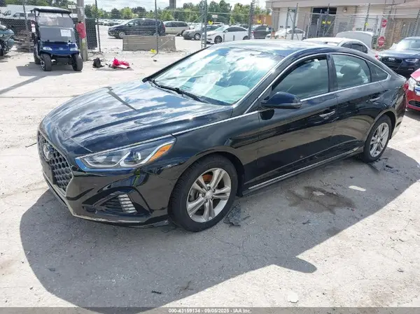 5NPE34AF1JH714375 2018 HYUNDAI SONATA - Image 2