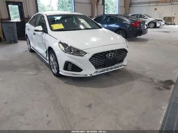 5NPE34AF1JH715574 2018 HYUNDAI SONATA - Image 1