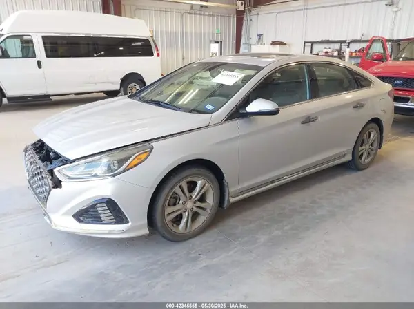 5NPE34AF1JH719978 2018 HYUNDAI SONATA - Image 2