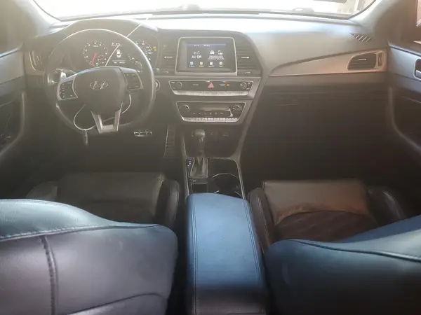 5NPE34AF1JH725649 2018 HYUNDAI SONATA - Image 8