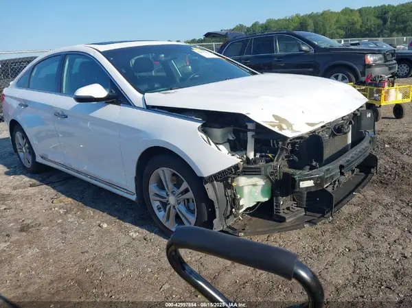 5NPE34AF1KH805258 2019 HYUNDAI SONATA - Image 1