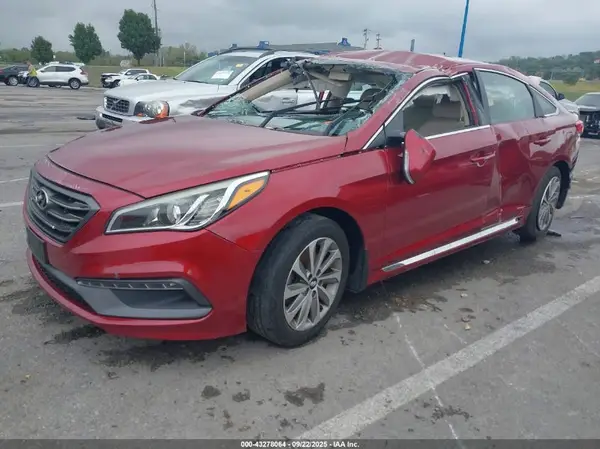 5NPE34AF2GH265586 2016 HYUNDAI SONATA - Image 2