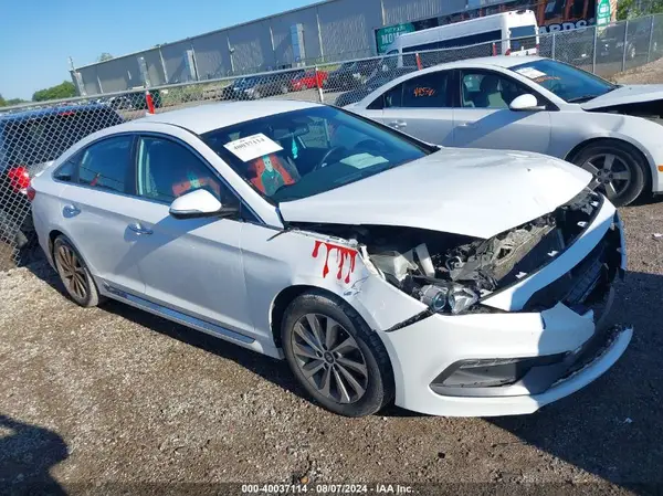 5NPE34AF2GH304791 2016 HYUNDAI SONATA - Image 1