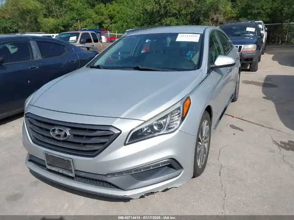 5NPE34AF2GH307786 2016 HYUNDAI SONATA - Image 2
