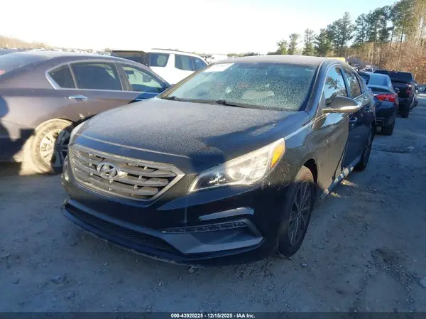 5NPE34AF2GH322773 2016 HYUNDAI SONATA - Image 2