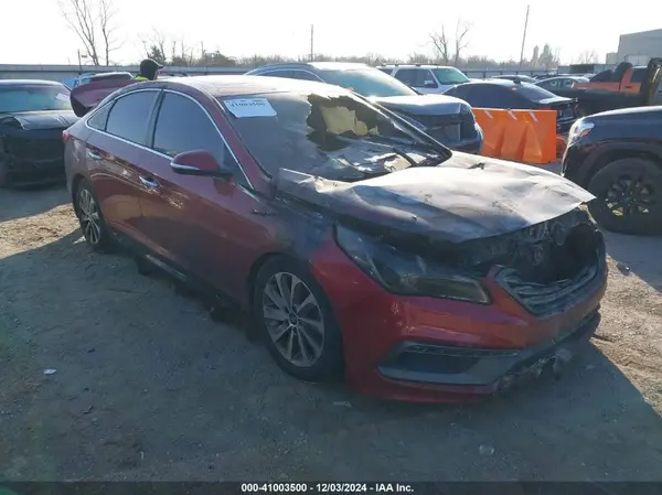 5NPE34AF2GH369821 2016 HYUNDAI SONATA - Image 1
