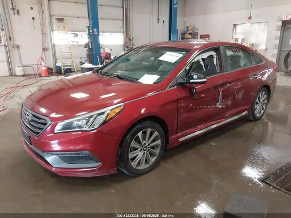 5NPE34AF2GH389647 2016 HYUNDAI SONATA - Image 2