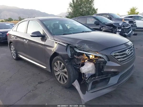5NPE34AF2GH395321 2016 HYUNDAI SONATA - Image 1