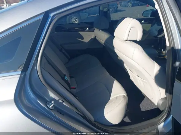 5NPE34AF2GH415759 2016 HYUNDAI SONATA - Image 8