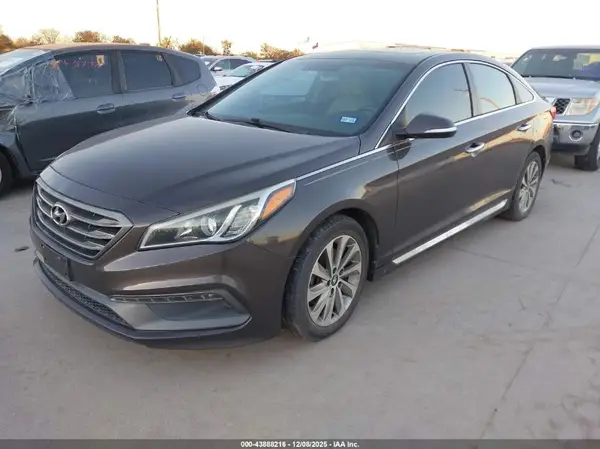 5NPE34AF2GH431654 2016 HYUNDAI SONATA - Image 2