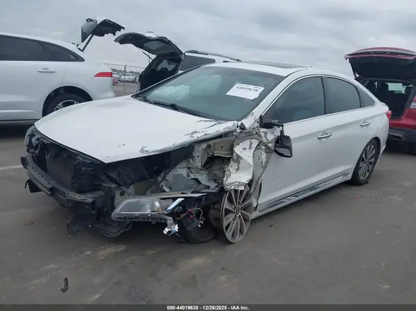 5NPE34AF2GH434117 2016 HYUNDAI SONATA - Image 2