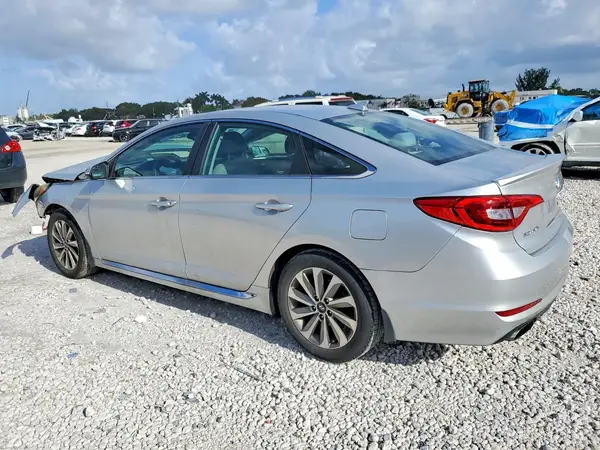 5NPE34AF2GH434585 2016 HYUNDAI SONATA - Image 2