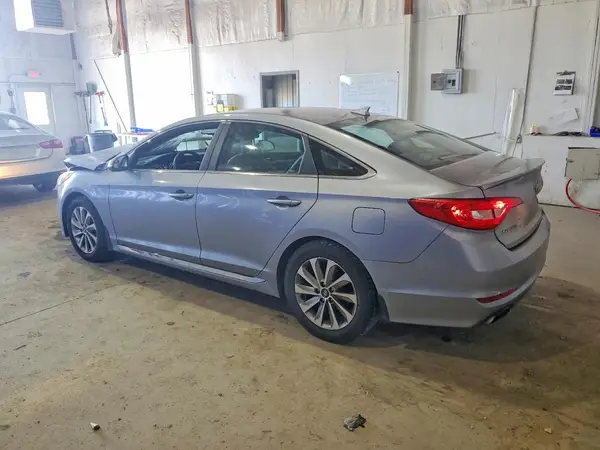 5NPE34AF2HH438766 2017 HYUNDAI SONATA - Image 2