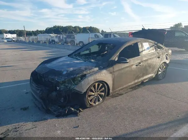 5NPE34AF2HH450092 2017 HYUNDAI SONATA - Image 2