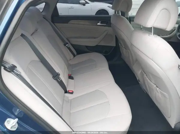 5NPE34AF2HH454823 2017 HYUNDAI SONATA - Image 8