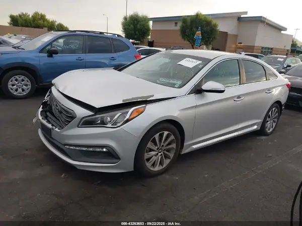5NPE34AF2HH455745 2017 HYUNDAI SONATA - Image 2
