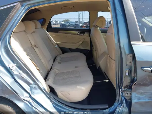 5NPE34AF2HH458077 2017 HYUNDAI SONATA - Image 8