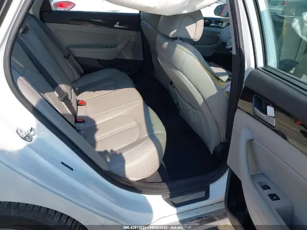 5NPE34AF2HH485960 2017 HYUNDAI SONATA - Image 8