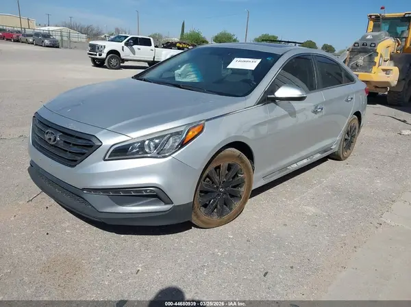 5NPE34AF2HH486543 2017 HYUNDAI SONATA - Image 2