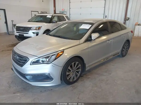 5NPE34AF2HH498952 2017 HYUNDAI SONATA - Image 2