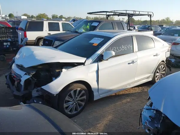 5NPE34AF2HH506127 2017 HYUNDAI SONATA - Image 2