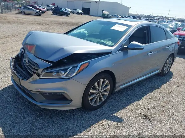 5NPE34AF2HH520822 2017 HYUNDAI SONATA - Image 2