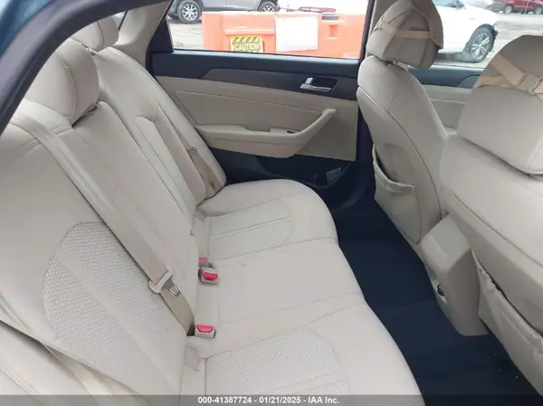 5NPE34AF2HH523882 2017 HYUNDAI SONATA - Image 8