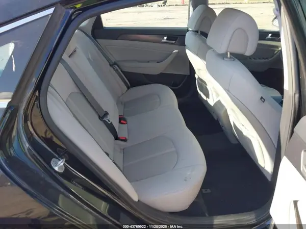 5NPE34AF2HH526023 2017 HYUNDAI SONATA - Image 8