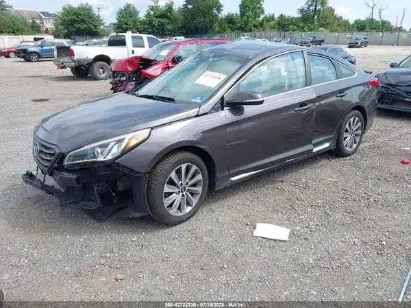 5NPE34AF2HH530010 2017 HYUNDAI SONATA - Image 2