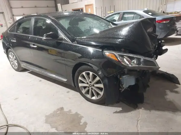 5NPE34AF2HH550970 2017 HYUNDAI SONATA - Image 1