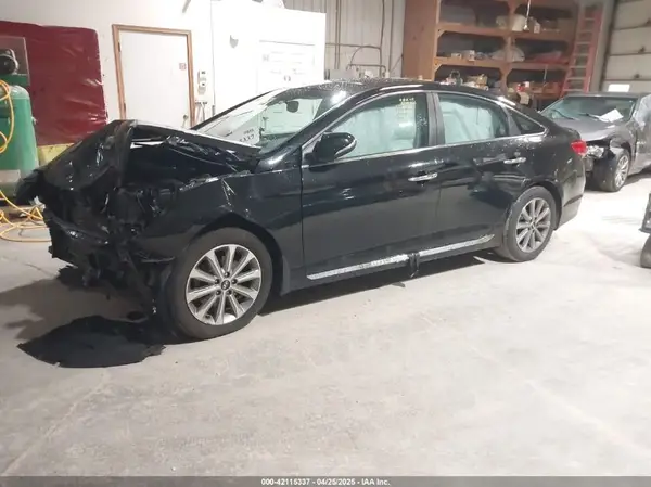 5NPE34AF2HH550970 2017 HYUNDAI SONATA - Image 2