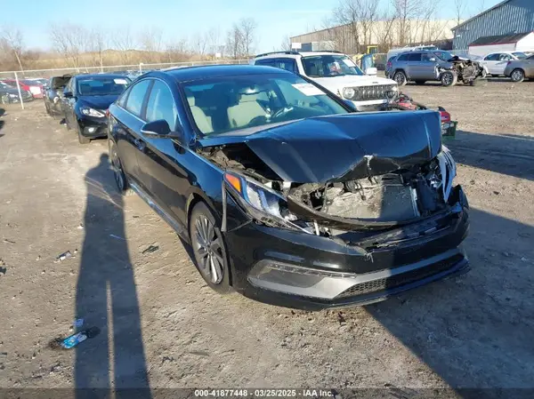 5NPE34AF2HH552203 2017 HYUNDAI SONATA - Image 1