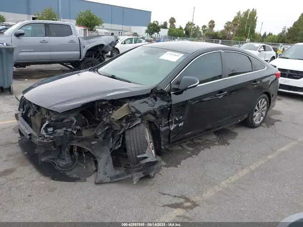 5NPE34AF2HH570264 2017 HYUNDAI SONATA - Image 2
