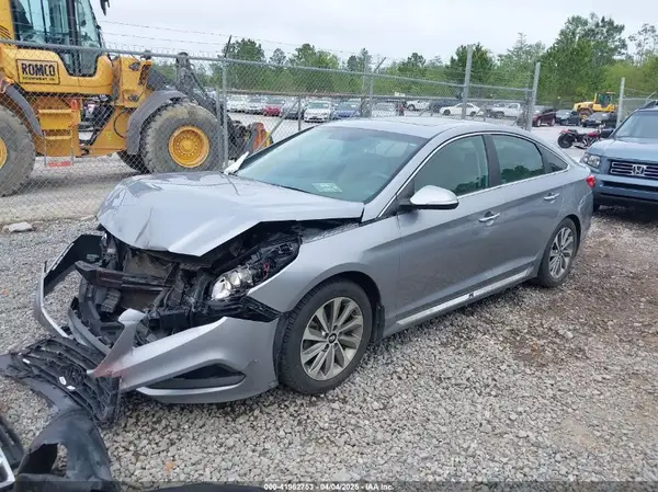 5NPE34AF2HH579028 2017 HYUNDAI SONATA - Image 2