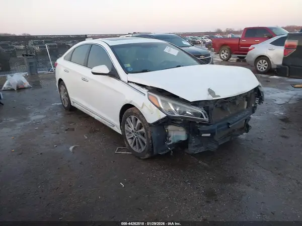 5NPE34AF2HH585010 2017 HYUNDAI SONATA - Image 1