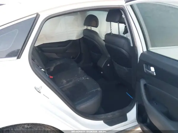 5NPE34AF2HH585010 2017 HYUNDAI SONATA - Image 8