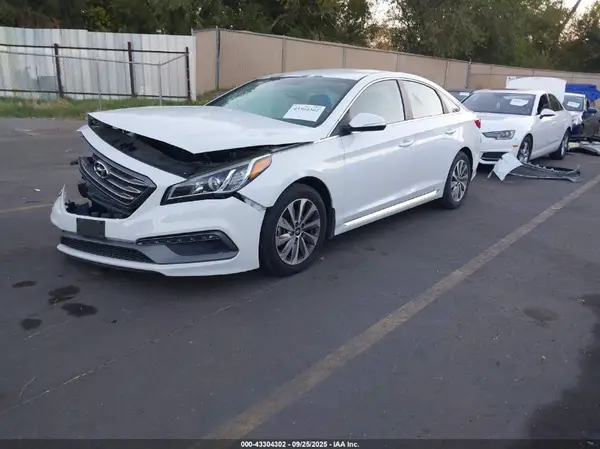 5NPE34AF2HH586383 2017 HYUNDAI SONATA - Image 2