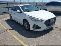 5NPE34AF2JH601082 2018 HYUNDAI SONATA