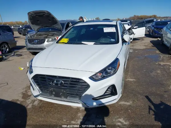 5NPE34AF2JH607416 2018 HYUNDAI SONATA - Image 2
