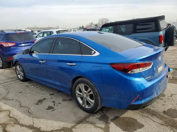 5NPE34AF2JH610705 2018 HYUNDAI SONATA - Image 2