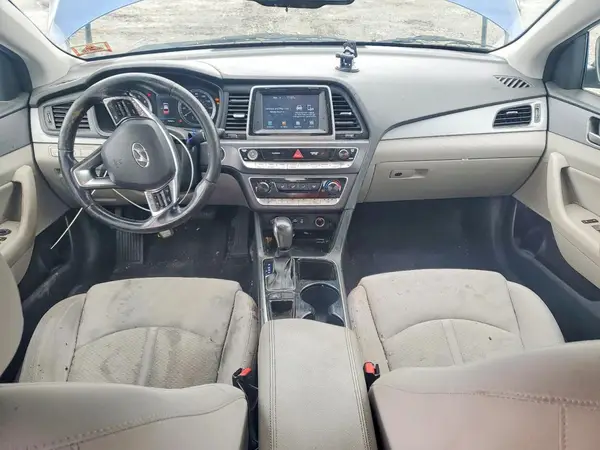 5NPE34AF2JH615886 2018 HYUNDAI SONATA - Image 8