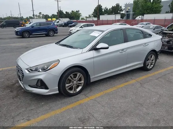 5NPE34AF2JH620795 2018 HYUNDAI SONATA - Image 2