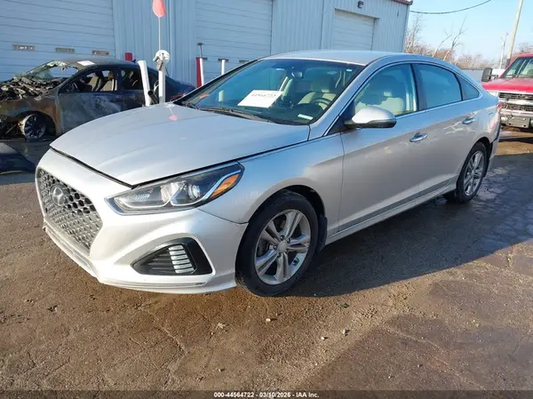 5NPE34AF2JH621963 2018 HYUNDAI SONATA - Image 2